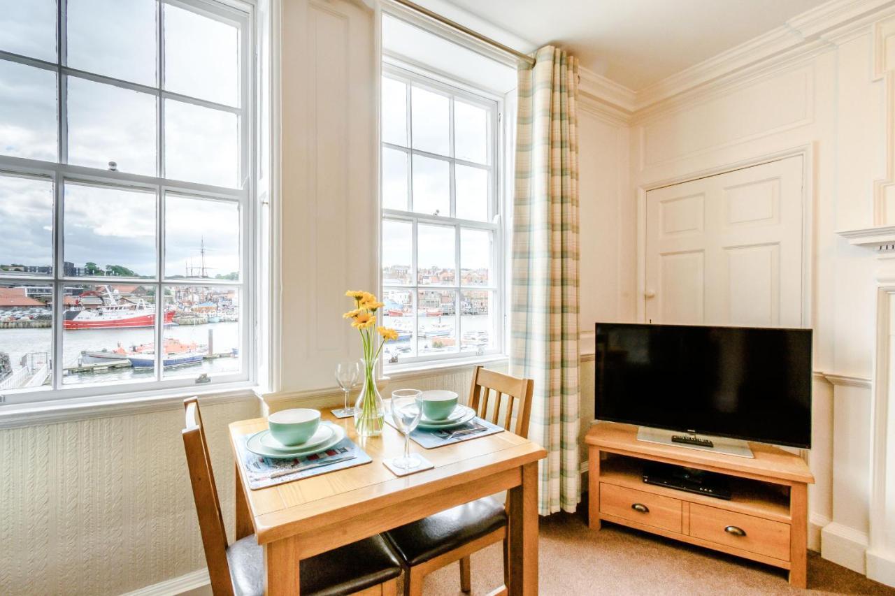 What A View At Quayside Apartment Whitby Ngoại thất bức ảnh