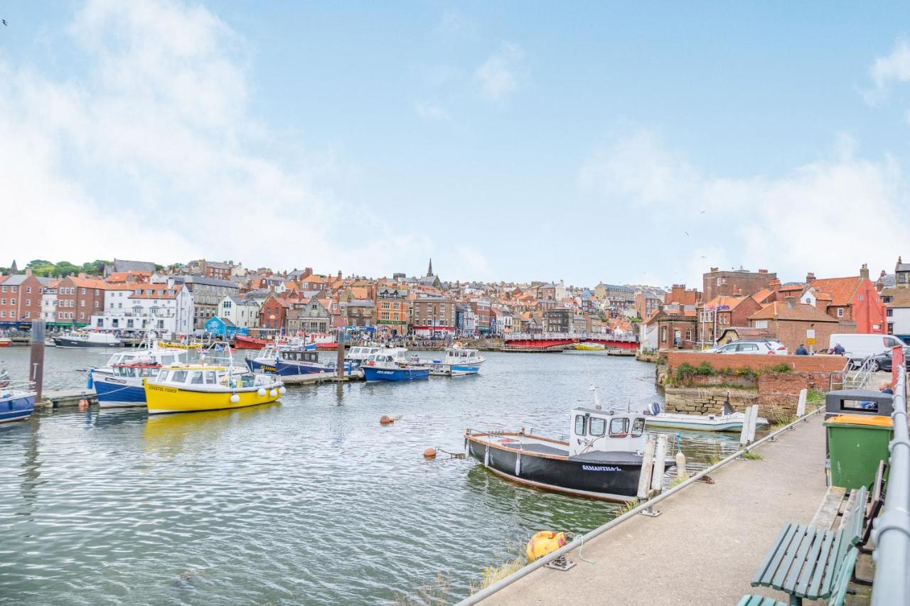 What A View At Quayside Apartment Whitby Ngoại thất bức ảnh